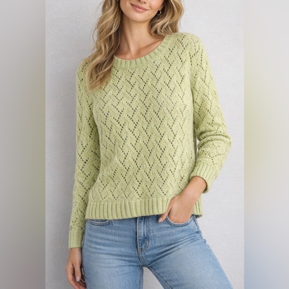 Hem & Thread Sweaters - Hem & Thread Light Green Knit Sweater Open Weave Long Sleeve Size S